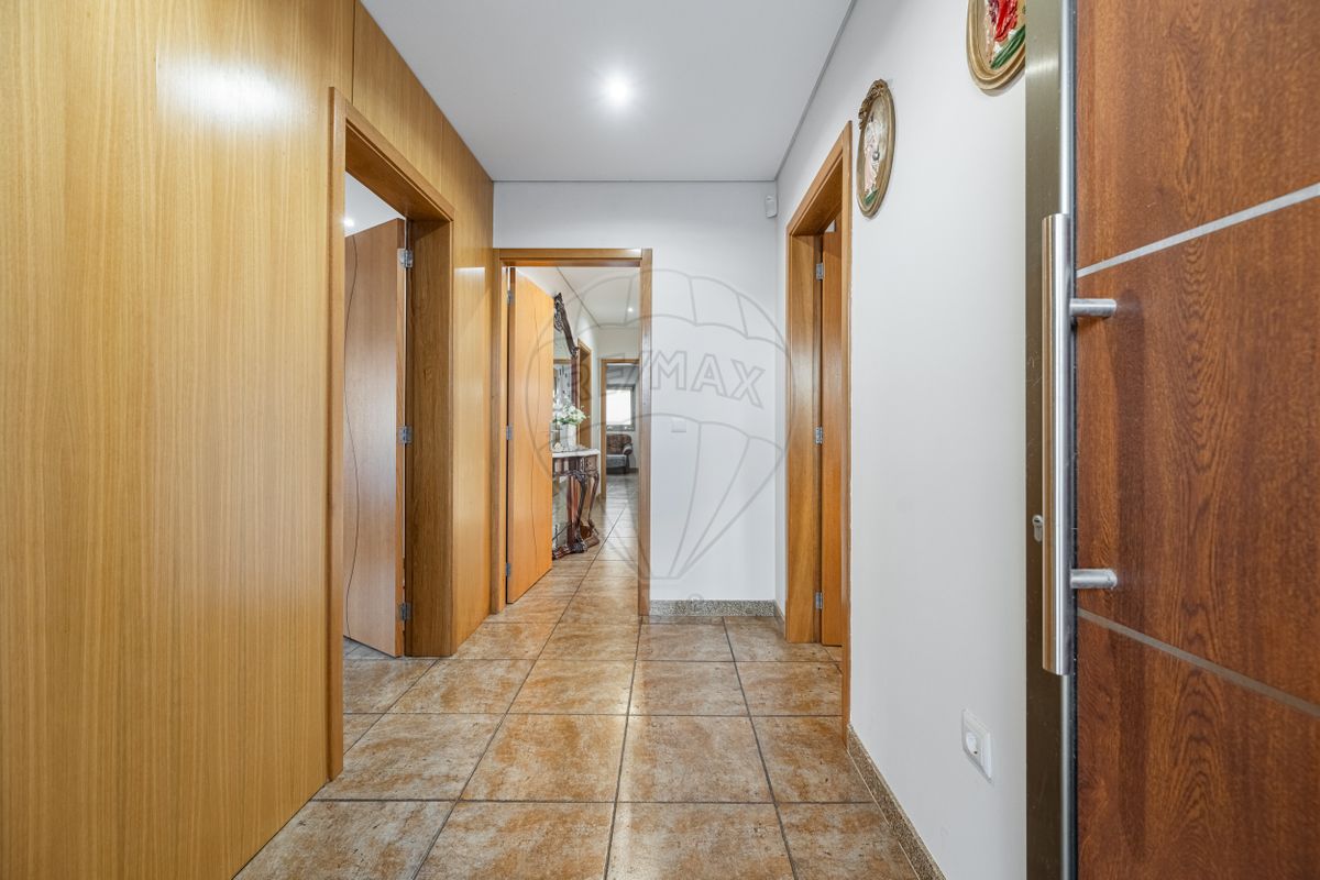 listing 123061245-230 picture-0