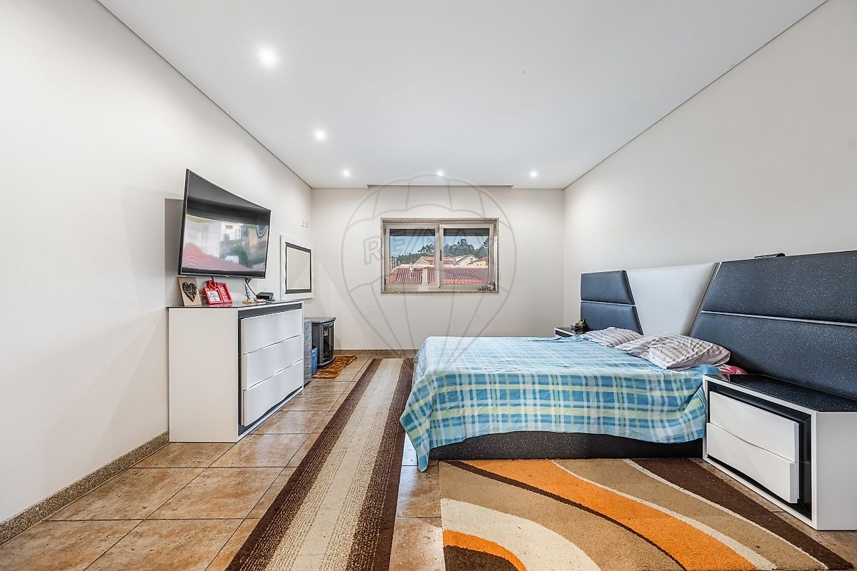 listing 123061245-230 picture-0