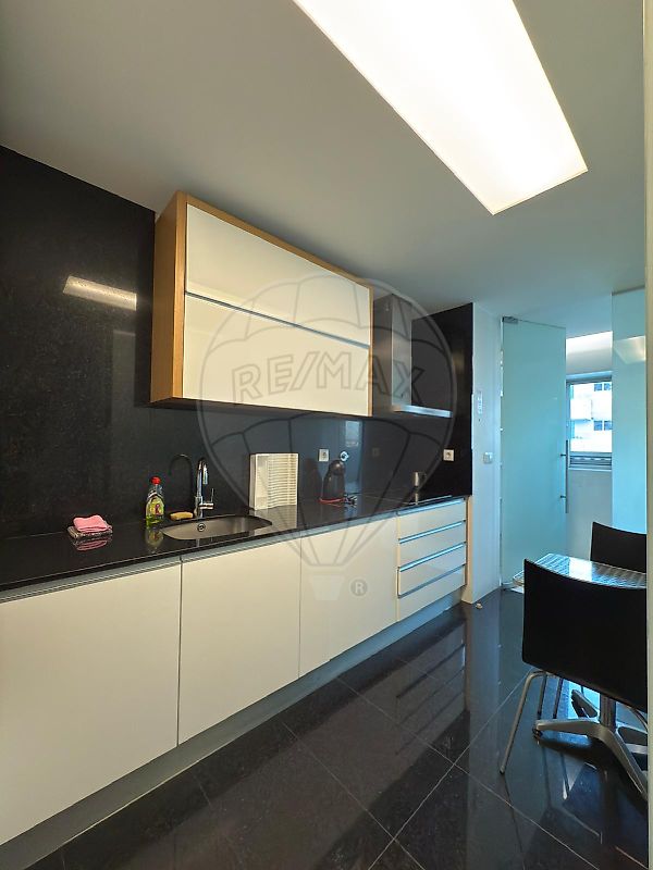 listing 123061245-229 picture-0