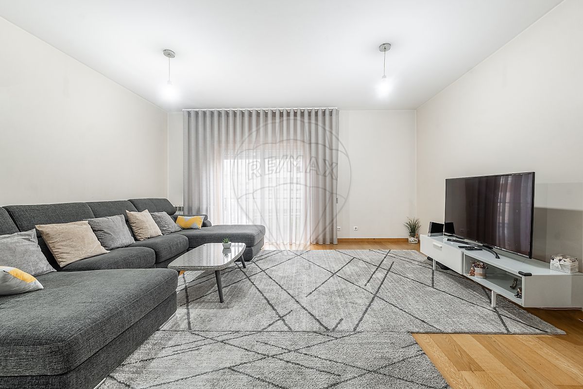 listing 123061330-135 picture-0
