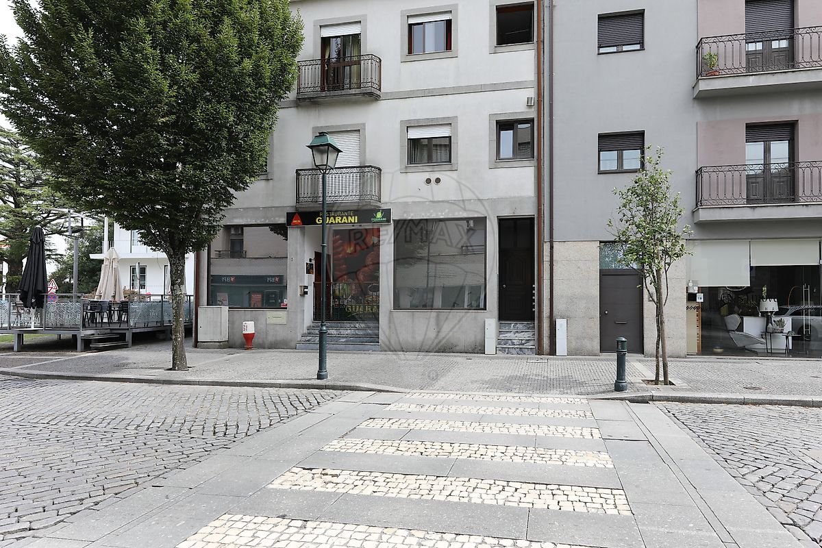 Apartamento T4 à venda em Fafe