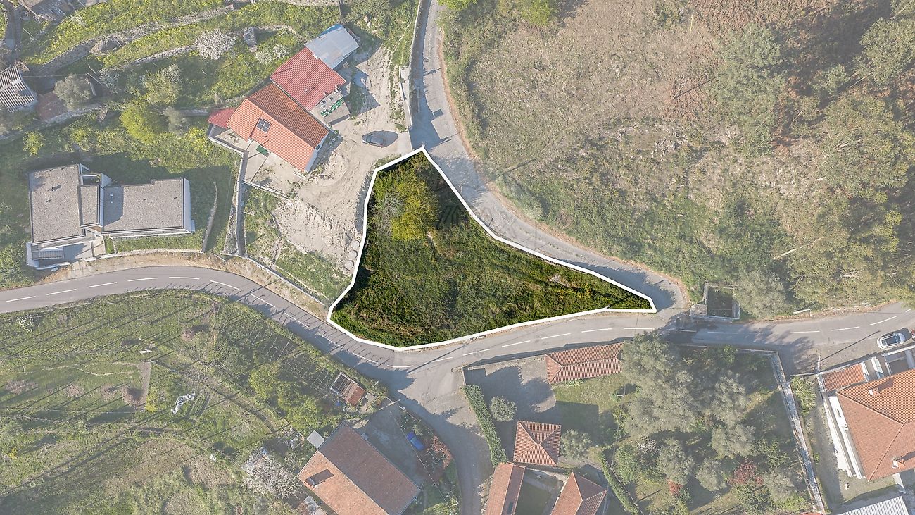 Terreno à venda em Fafe