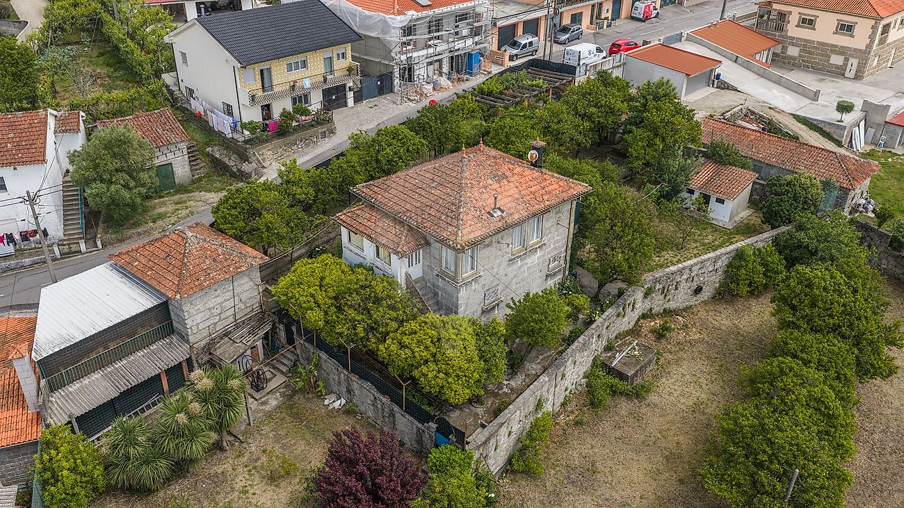 Moradia - Arões (São Romão), Fafe, Braga