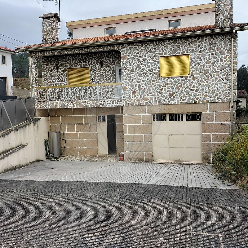 Moradia - Refojos de Basto, Outeiro e Painzela, Cabeceiras de Basto, Braga