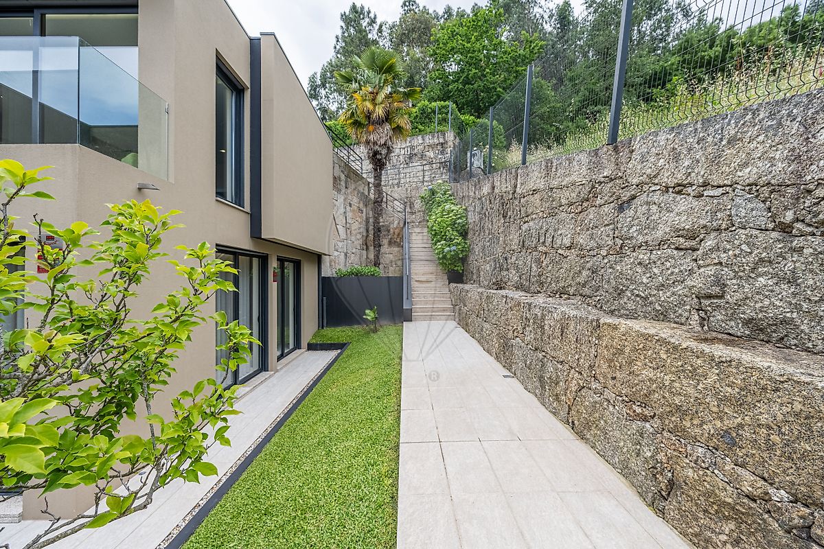 Moradia T4 à venda em Mesão Frio, Guimarães — foto 7