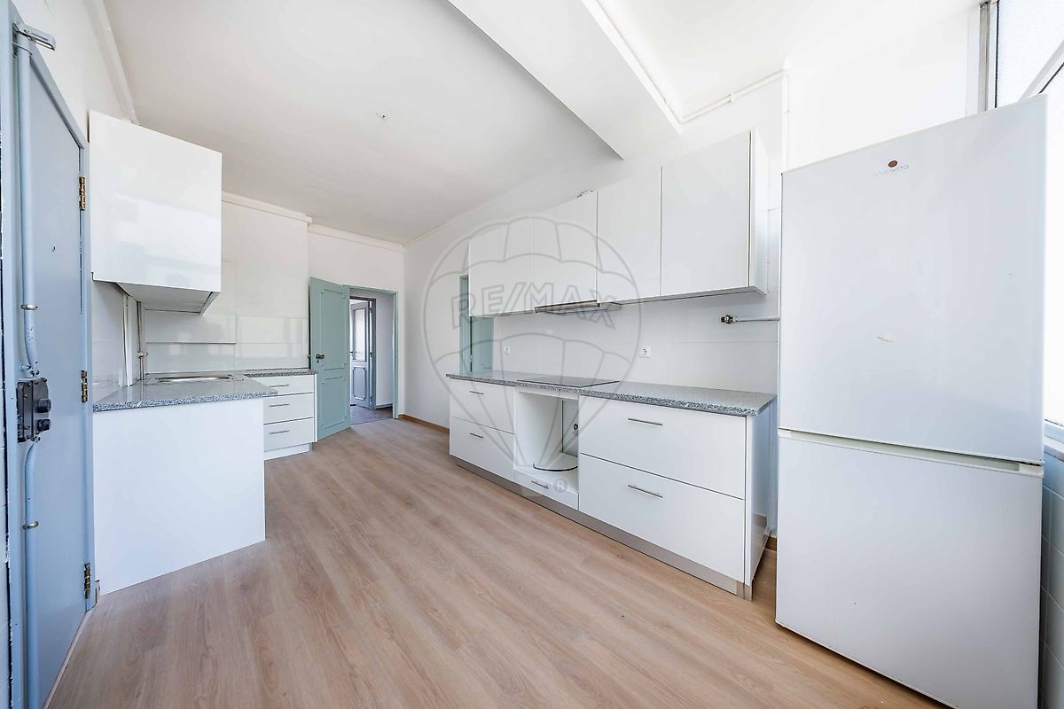 Apartamento T4 à venda em Coimbra (Sé Nova, Santa Cruz, Almedina e São Bartolomeu), Coimbra — foto 36