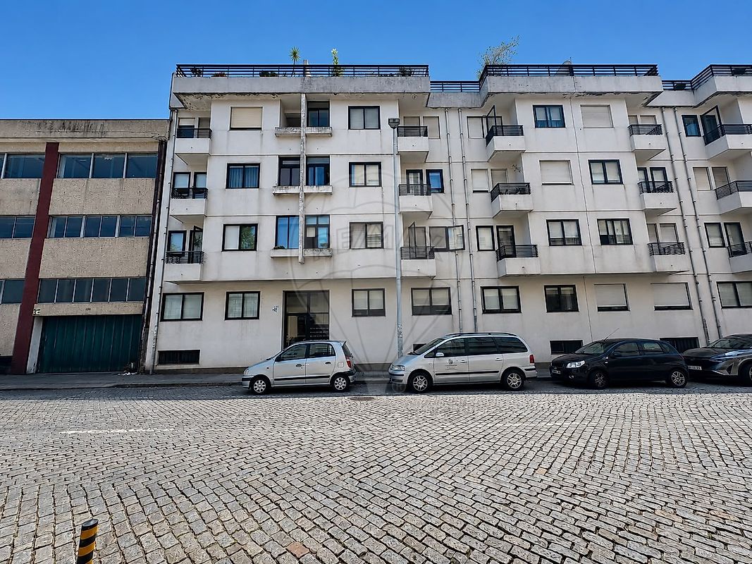 Apartamento T1 à venda em Porto