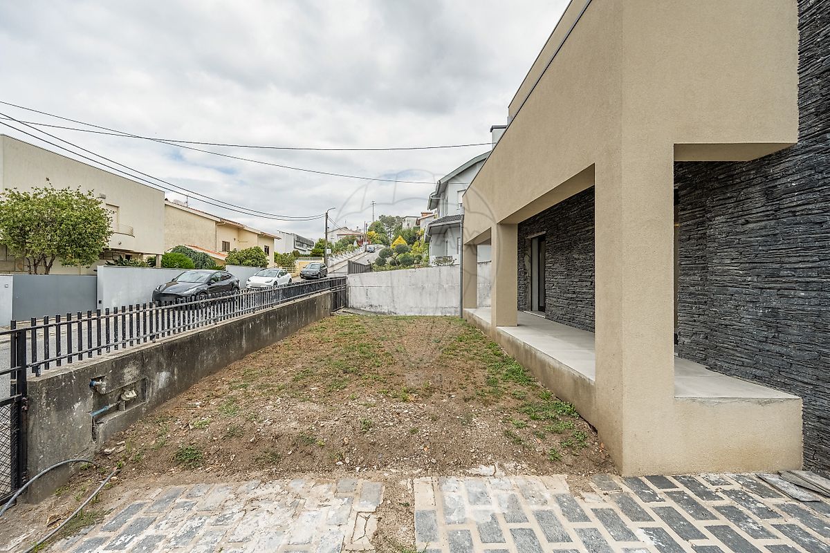 Moradia T4 à venda em Nogueira, Fraião e Lamaçães, Braga — foto 30