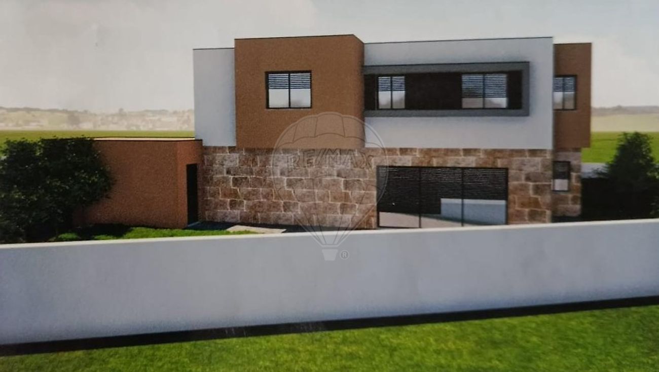 Apartamento T3 à venda em Fafe