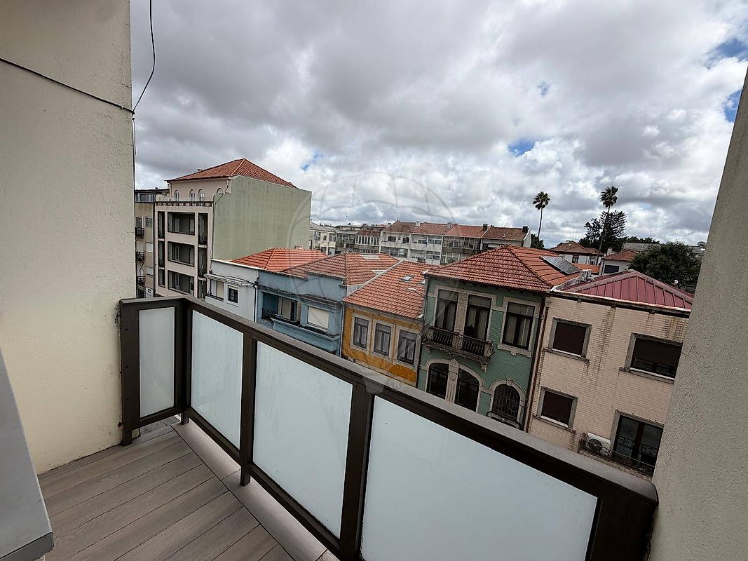 Apartamento T3 à venda em Porto