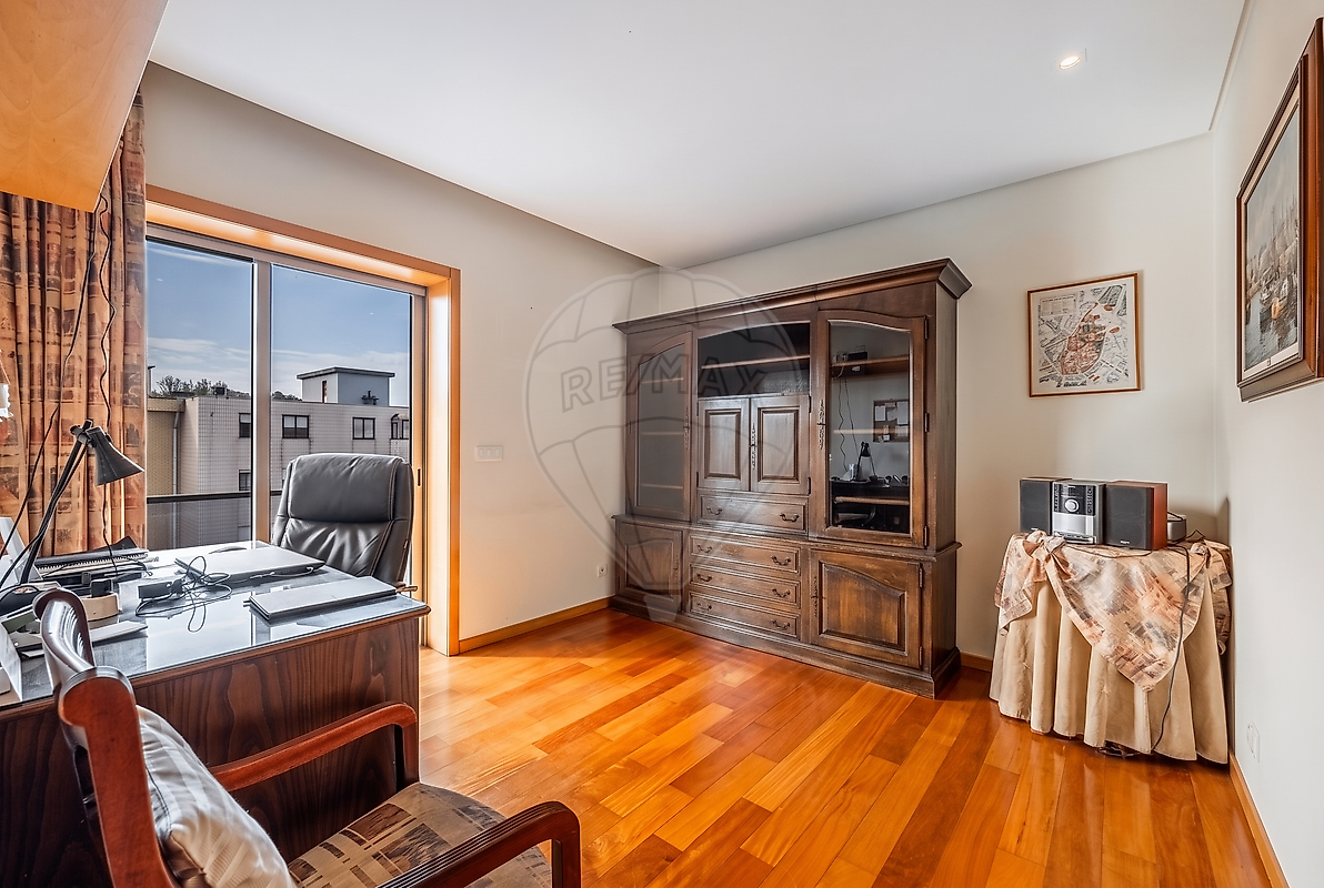 Apartamento T4 à venda em Creixomil, Guimarães — foto 22