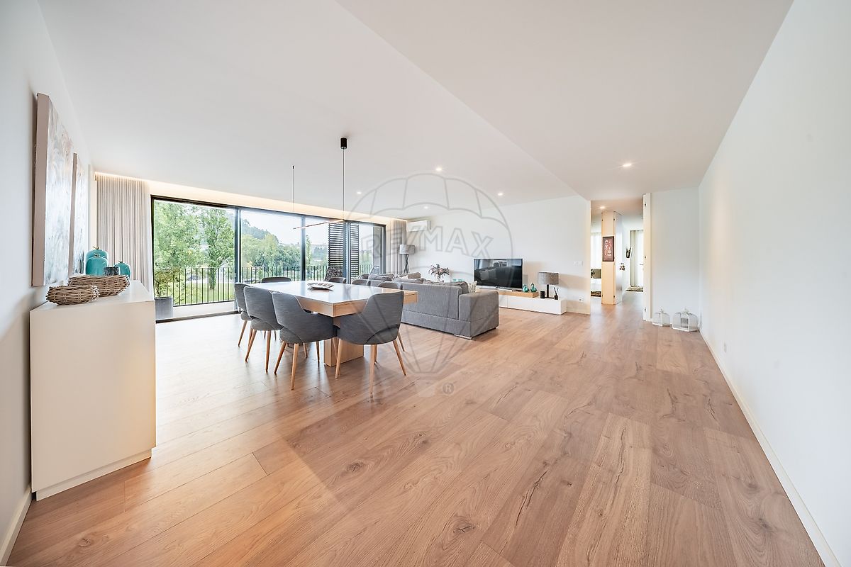 Apartamento T3 à venda em Braga
