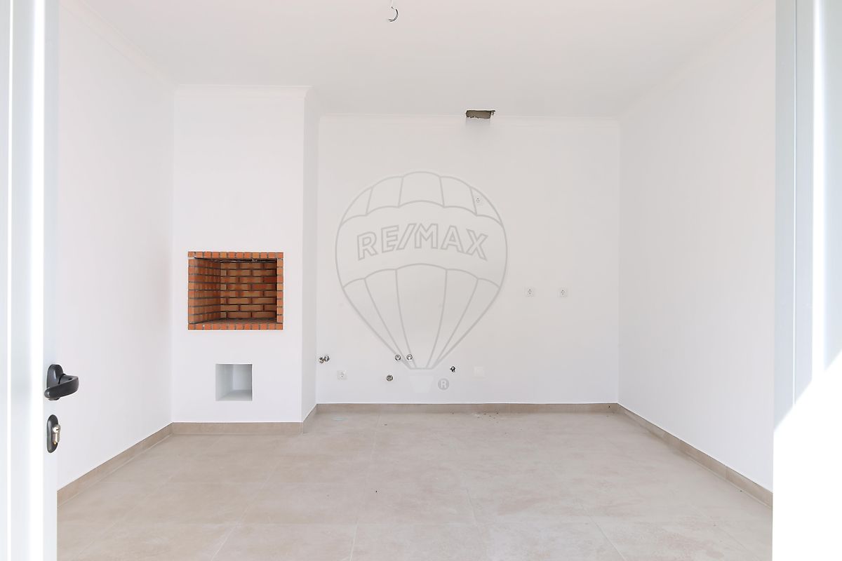 listing 123101029-612 picture-0