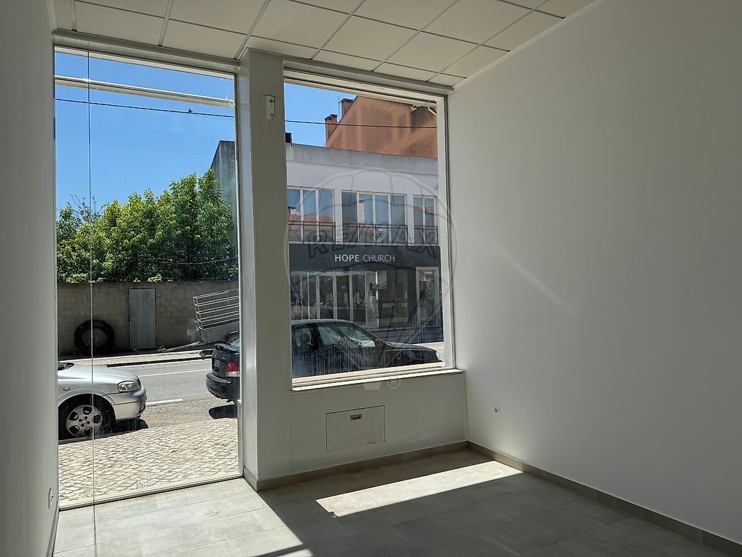 listing 123101053-165 picture-0