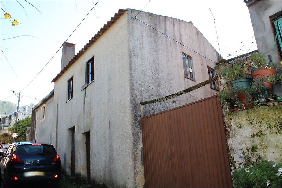 Moradia T3 à venda em Miranda do Corvo