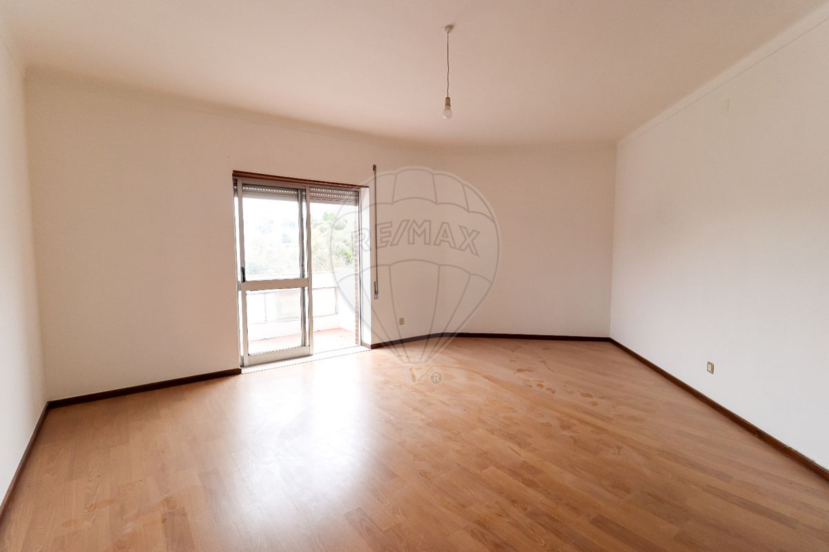 listing 123111045-125 picture-0