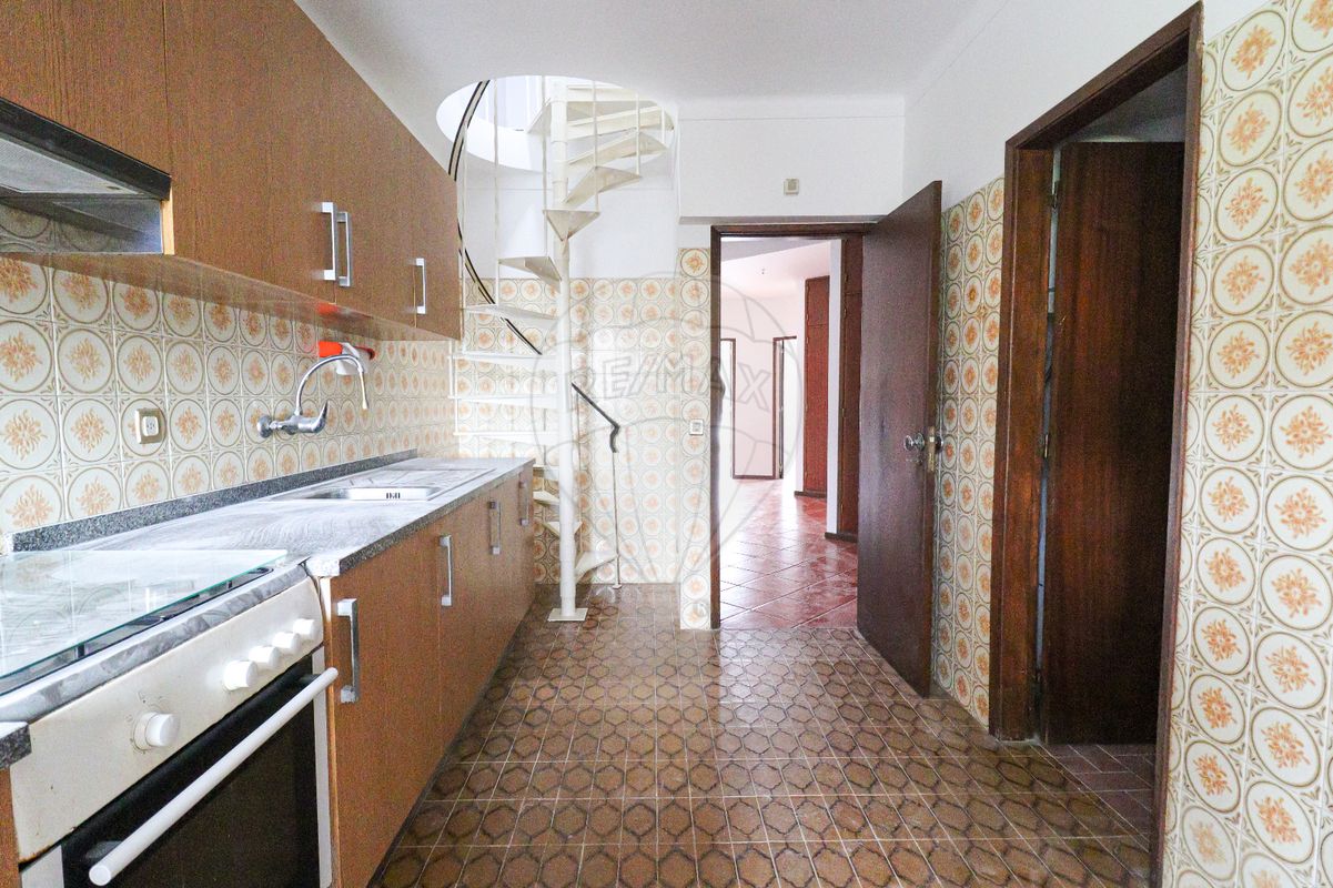 listing 123111045-125 picture-0