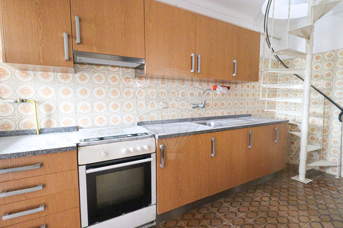 listing 123111045-125 picture-0