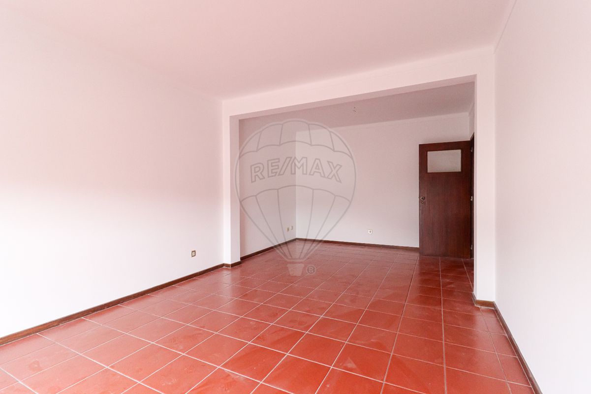 listing 123111045-125 picture-0