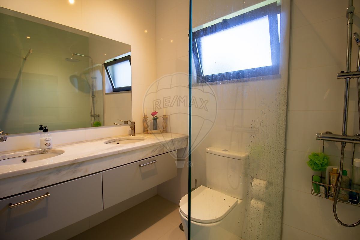 listing 123111111-40 picture-0