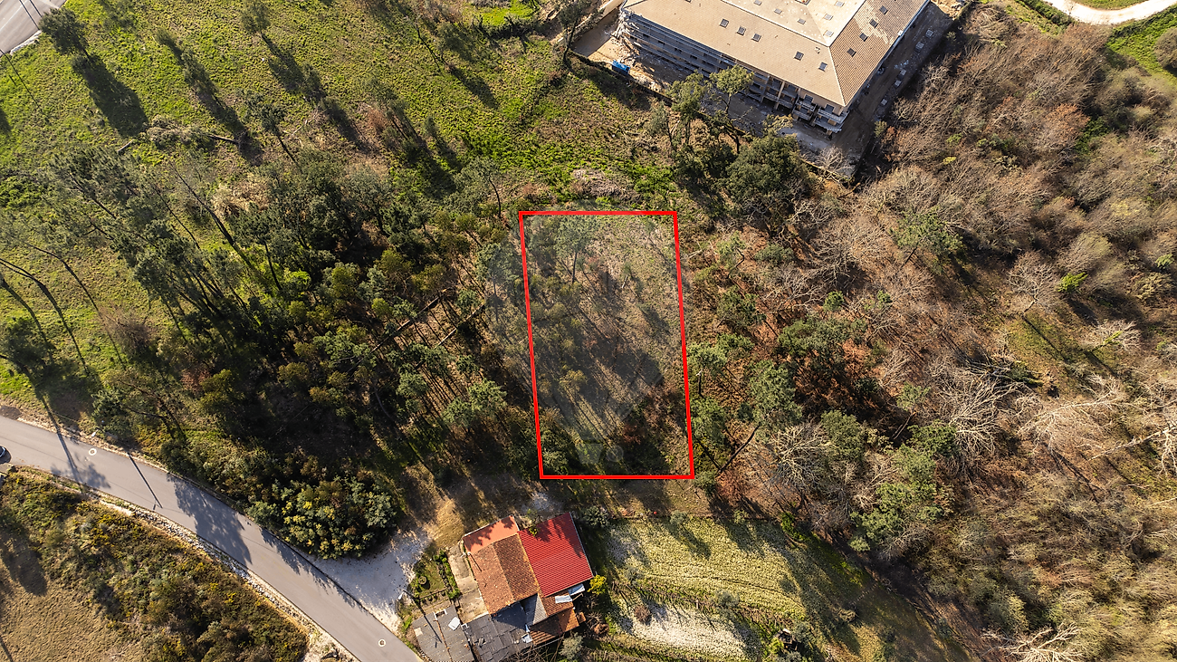Terreno à venda em Vila Nova de Poiares