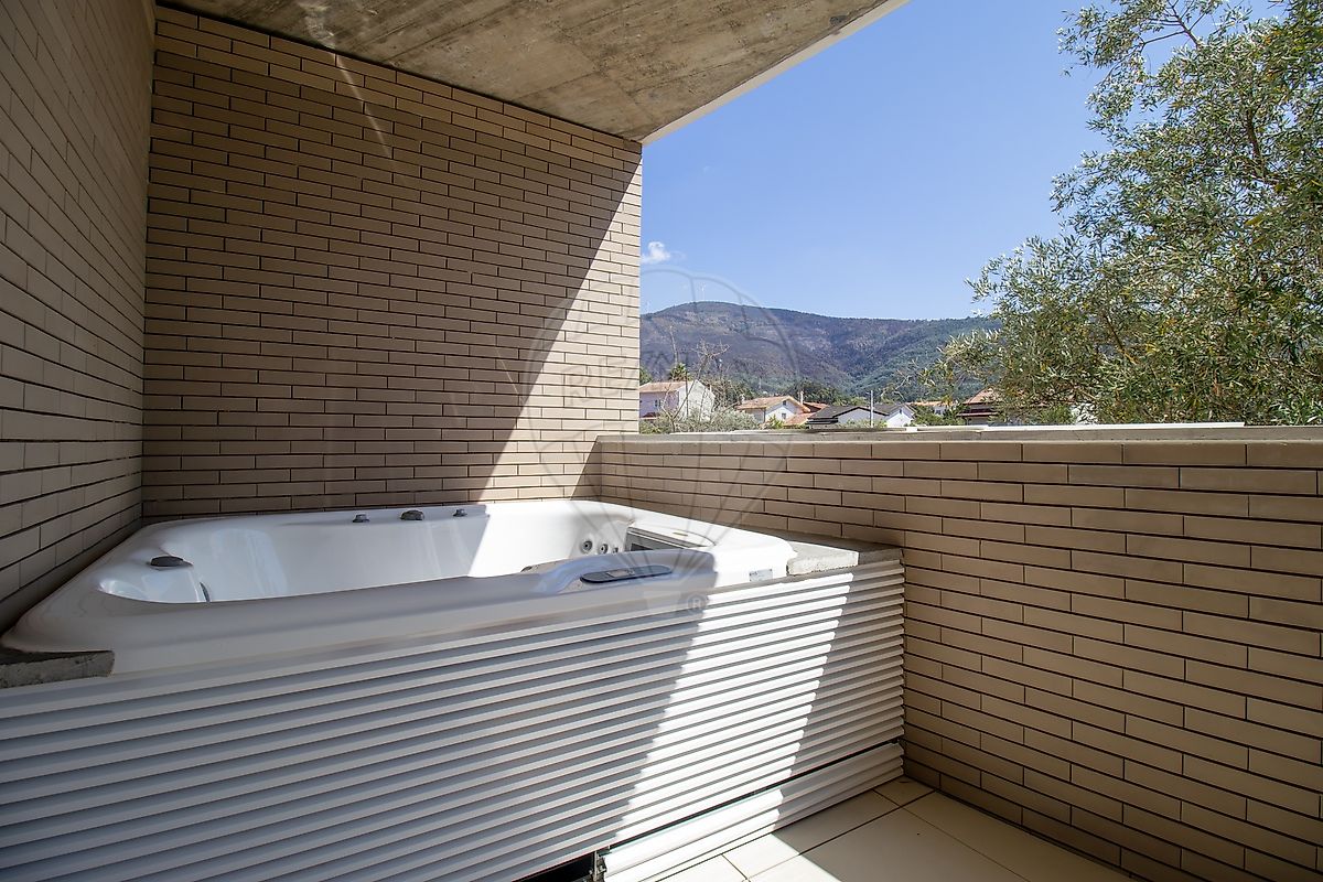 Apartamento T3 à venda em Lousã