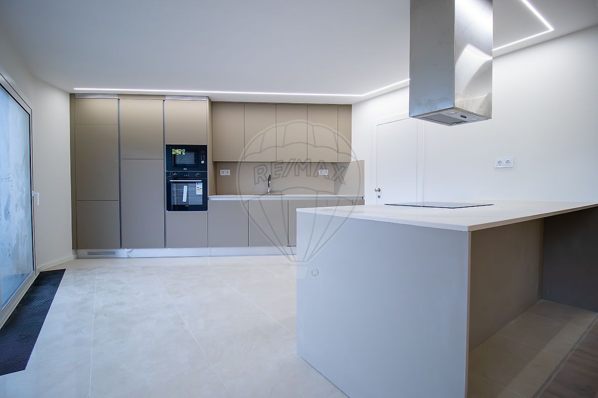 Apartamento T3 à venda em Lousã