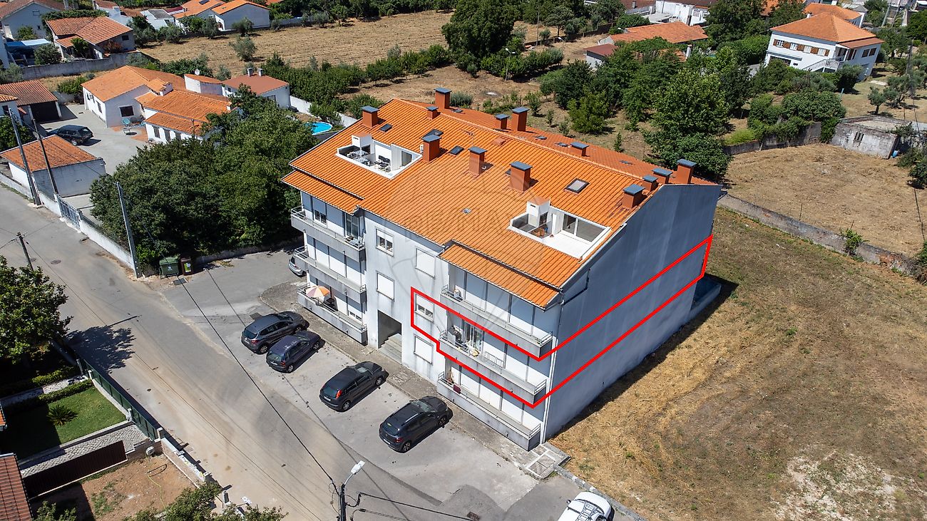 Apartamento T3 à venda em Lousã