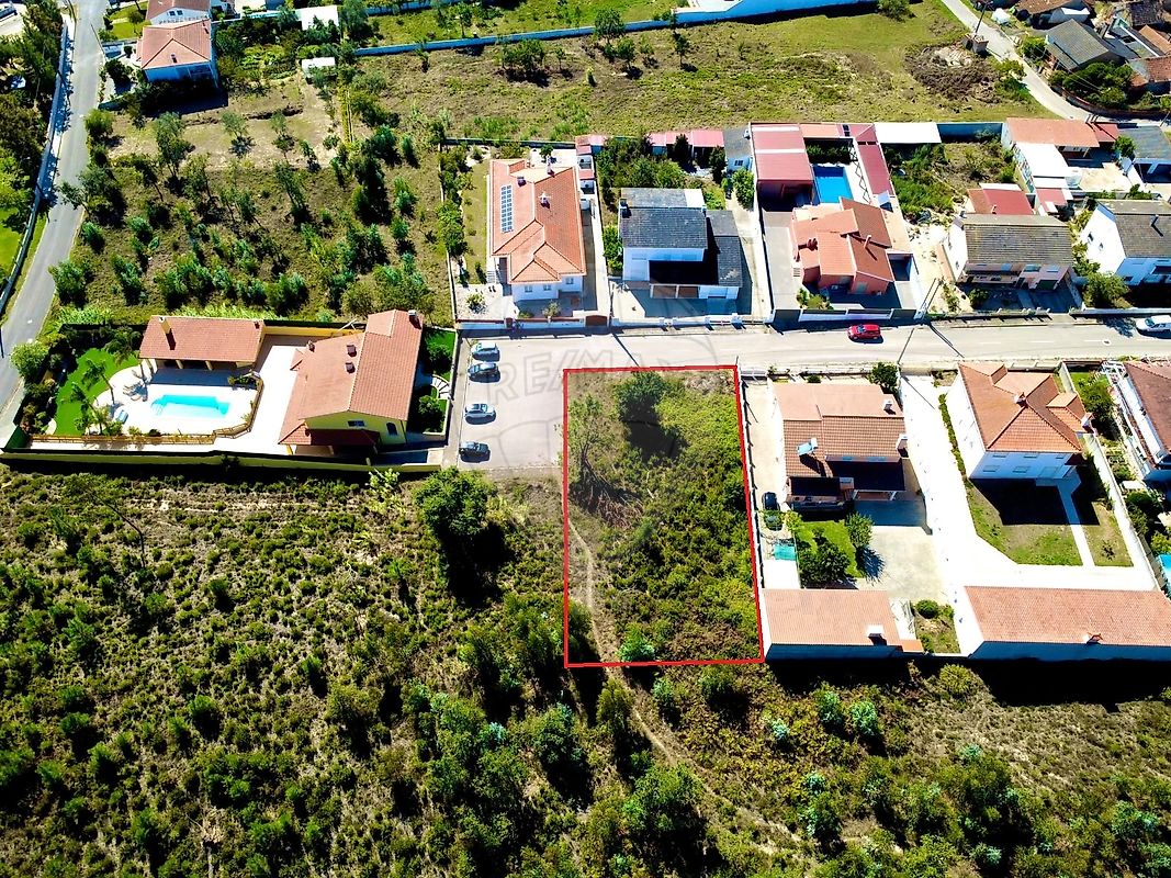 Terreno - Parceiros e Azoia, Leiria, Leiria