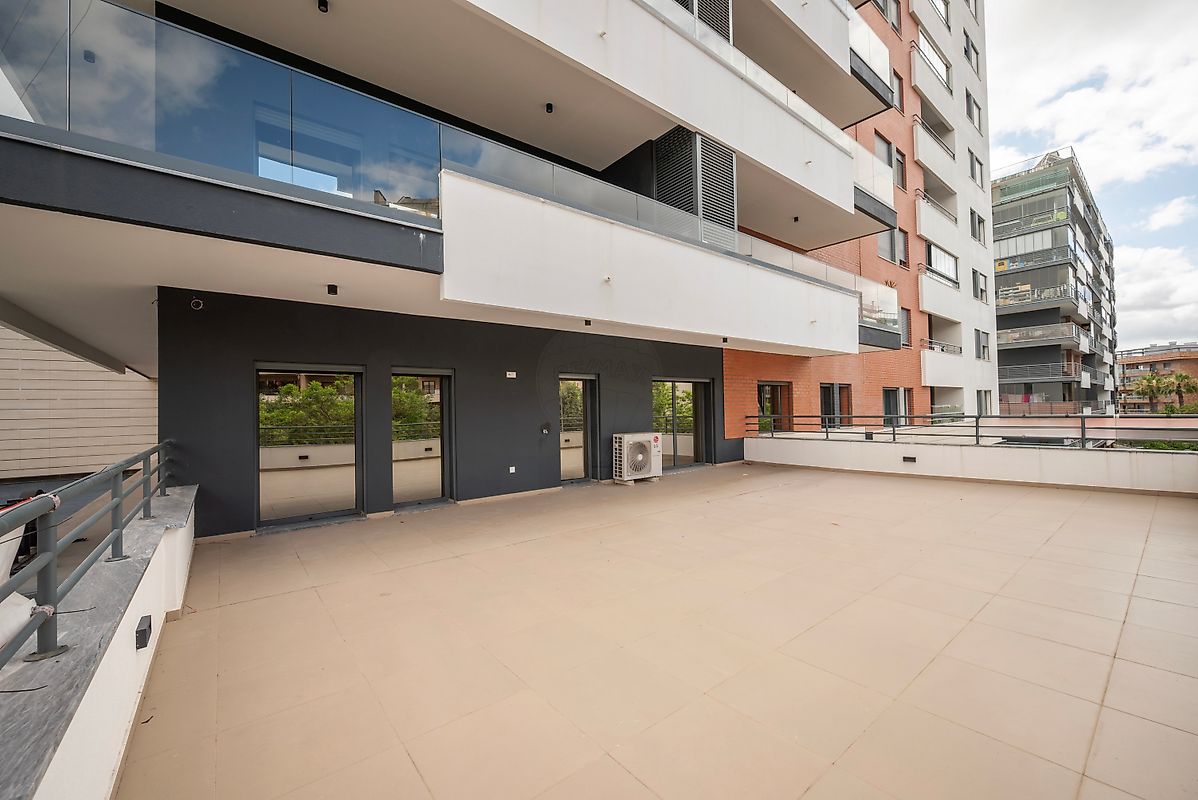 Apartamento T3 de luxo à venda em Colinas do Cruzeiro