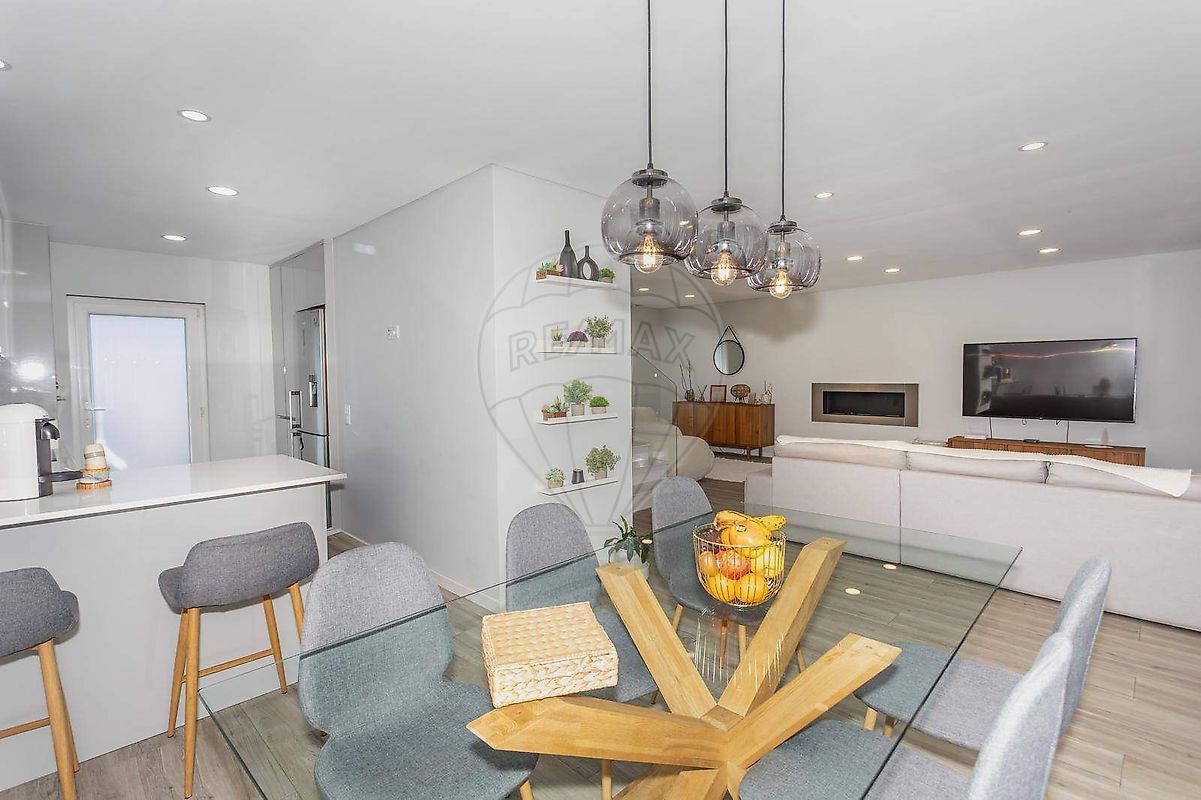 listing 123171059-105 picture-0