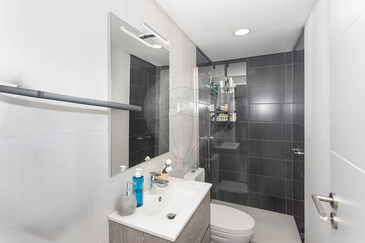 listing 123171059-105 picture-0