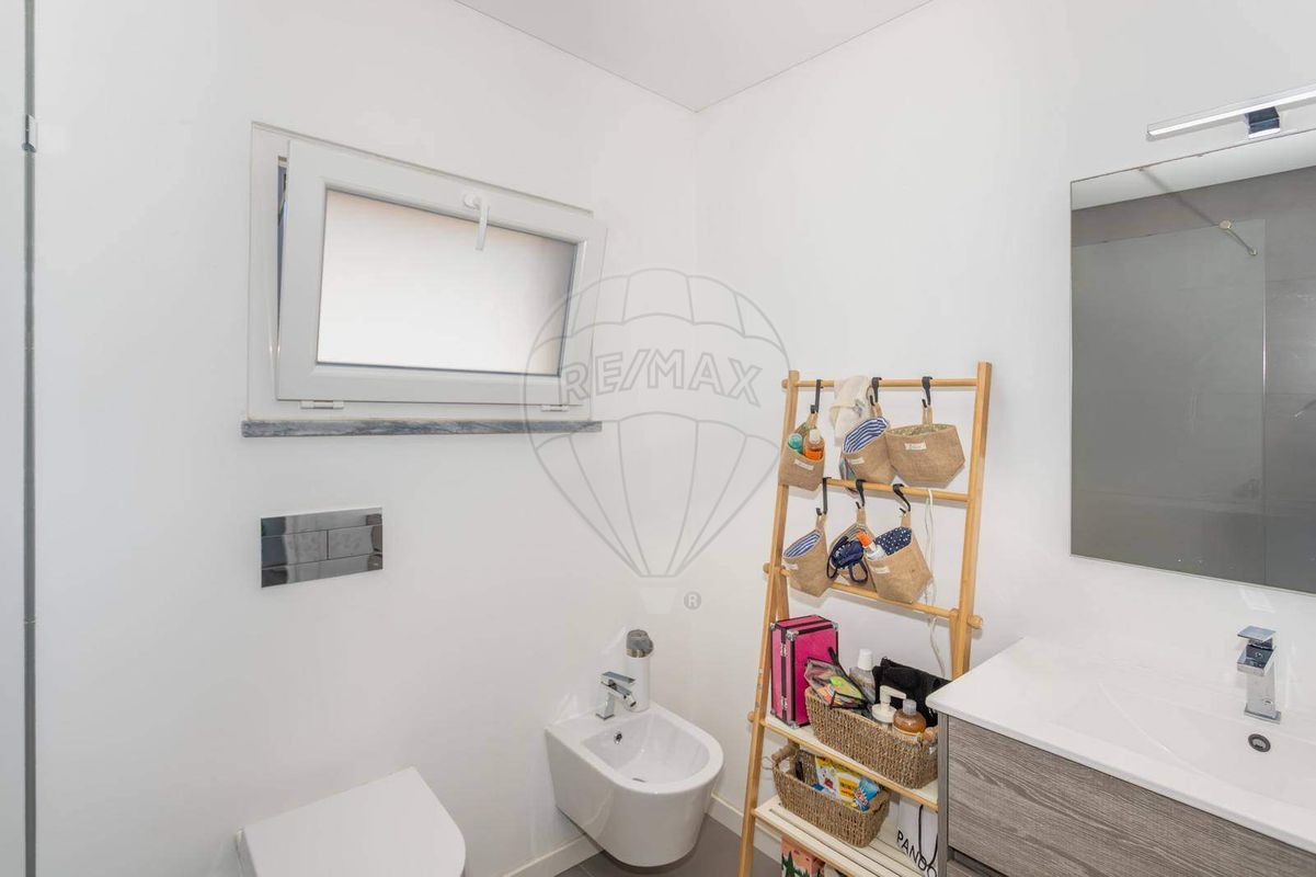 listing 123171059-105 picture-0