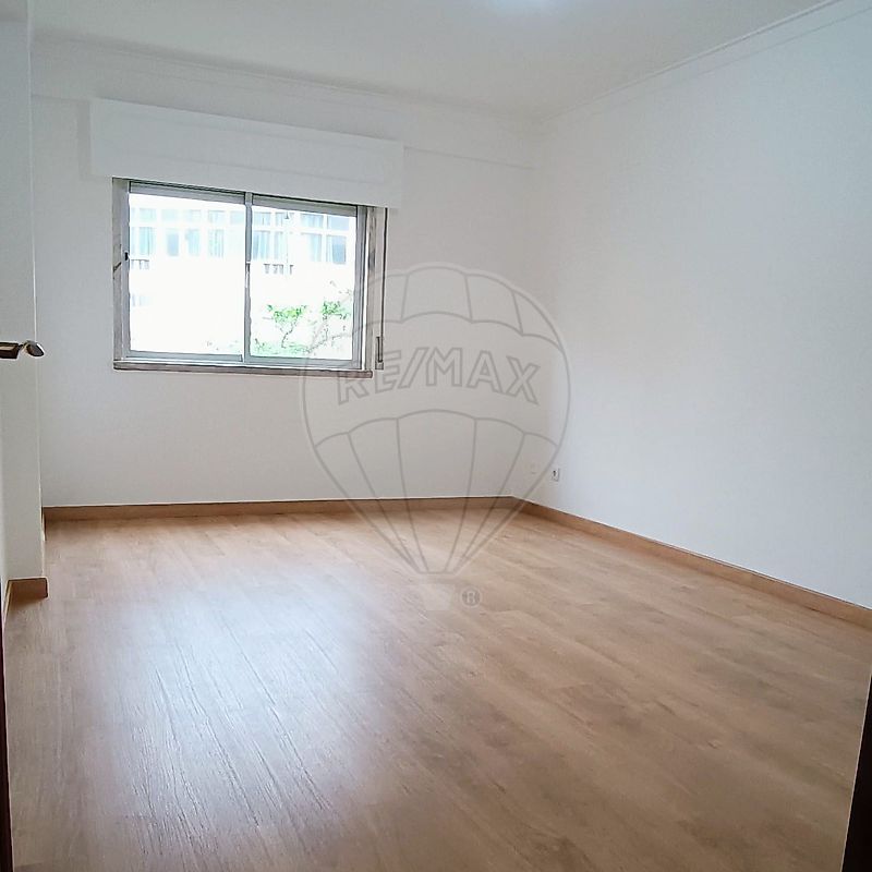 Apartamento T1 à venda em Sintra