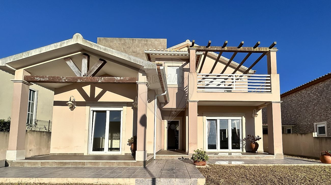 Moradia T3 à venda em Torres Vedras