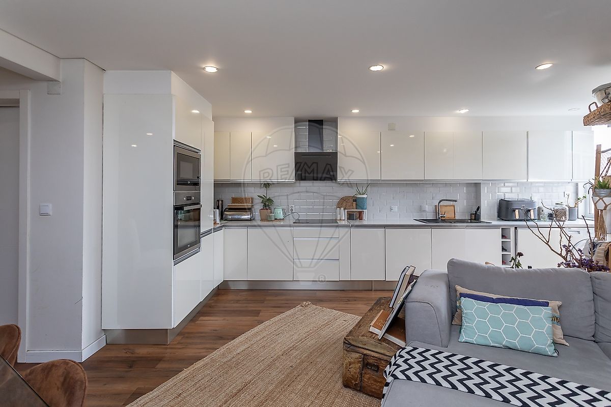 Apartamento T3 à venda em Oeiras