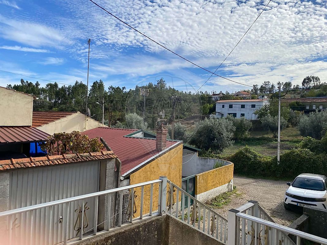 Moradia T2 - Proença-a-Nova e Peral, Proença-a-Nova, Castelo Branco