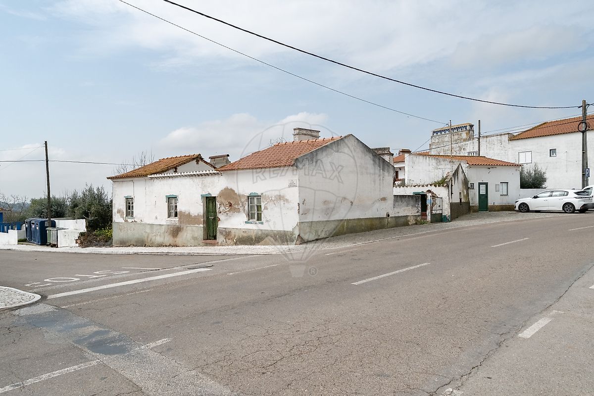 Moradia - Ameixial (Santa Vitória e São Bento), Estremoz, Évora