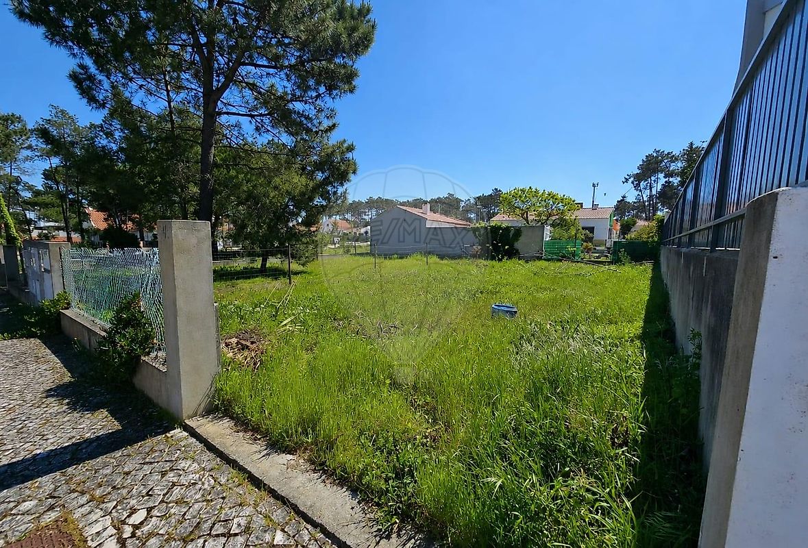 Terreno à venda em Sesimbra
