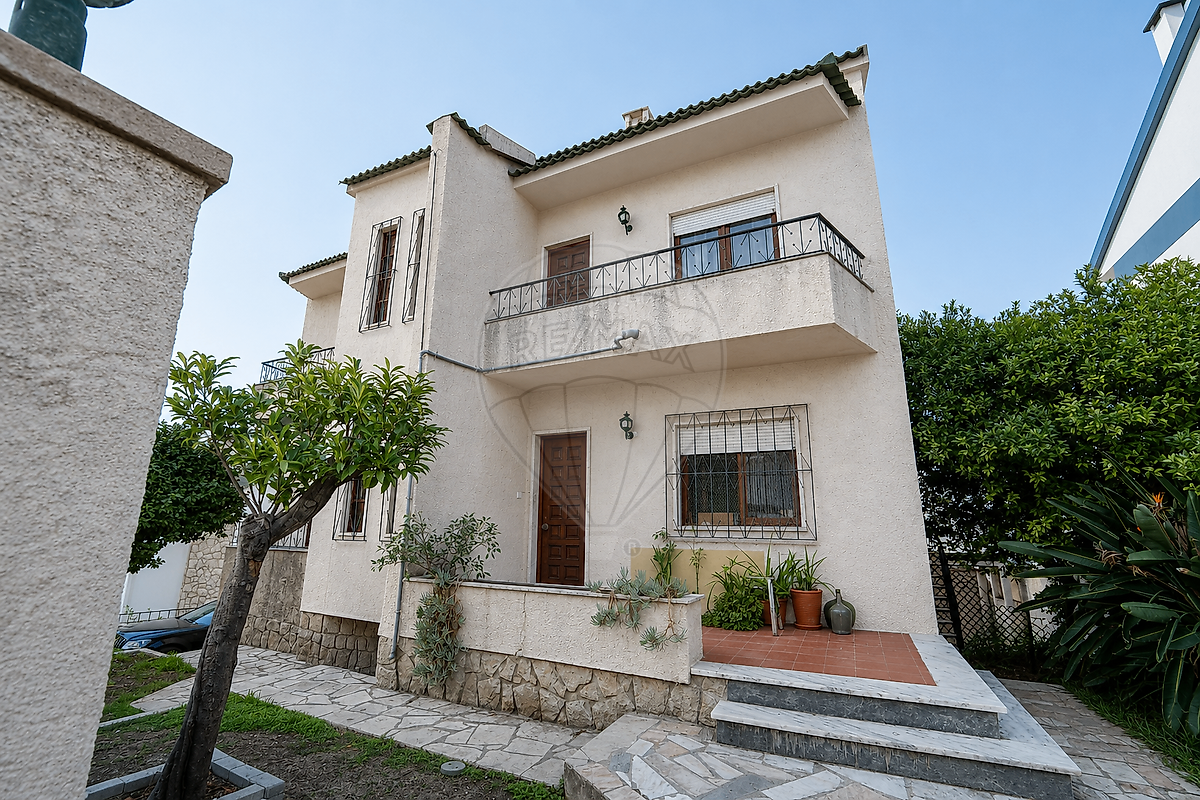 Apartamento T5 à venda em Seixal