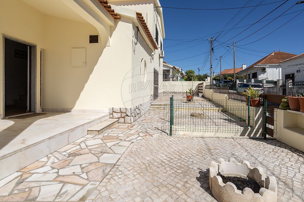 Moradia T4 à venda em Charneca de Caparica e Sobreda, Almada — foto 5