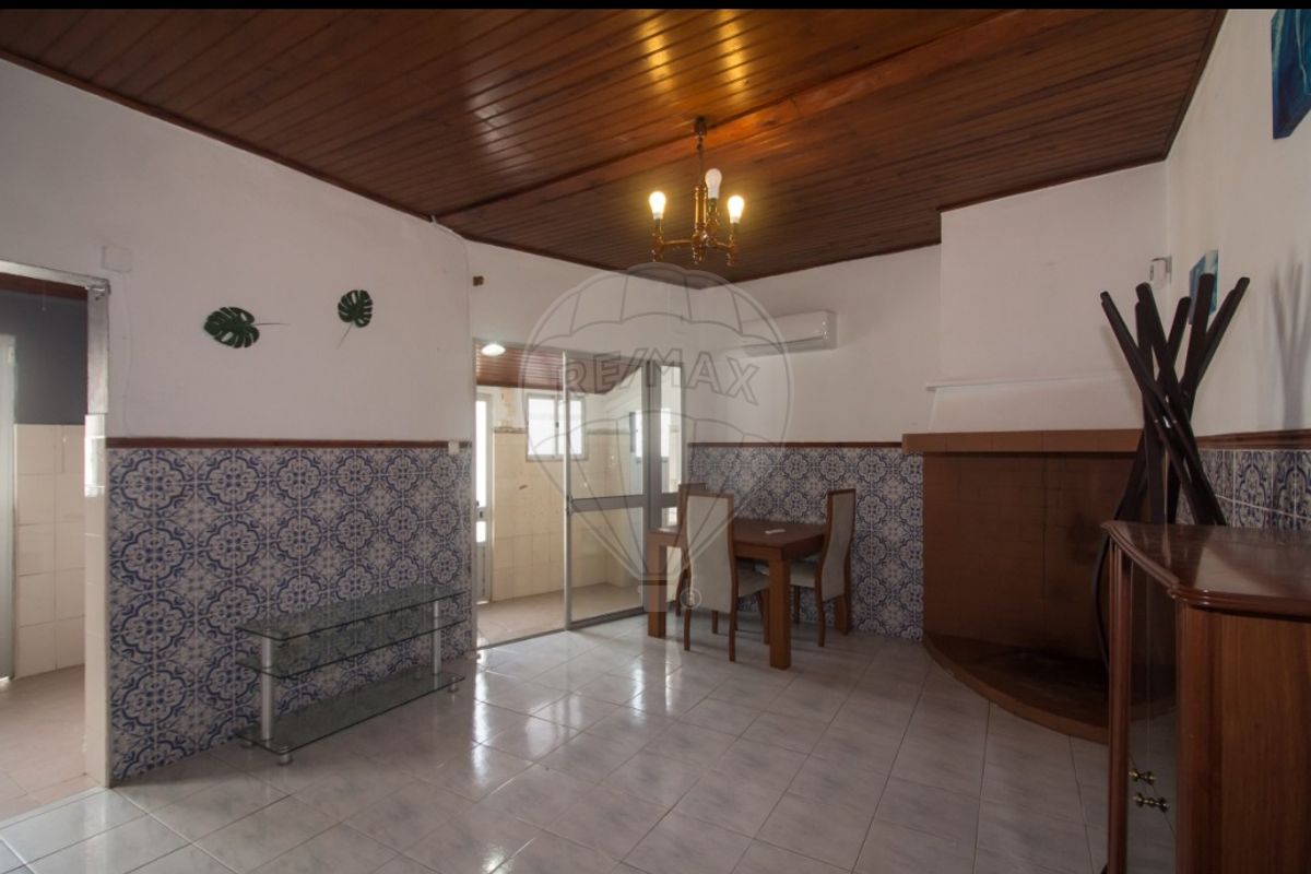 Moradia T2 para venda