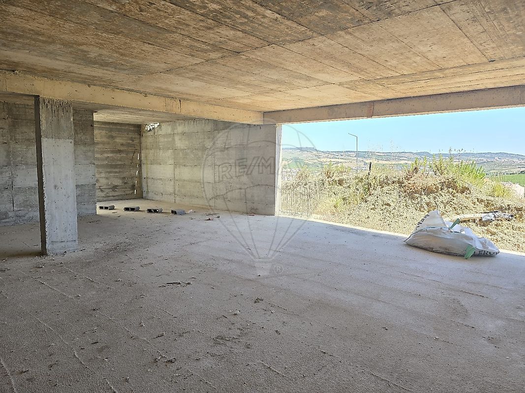 Terreno  à venda em Cerrado e Fontainhas
