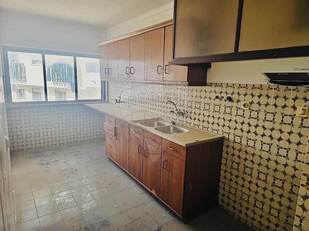 Apartamento T4 para venda