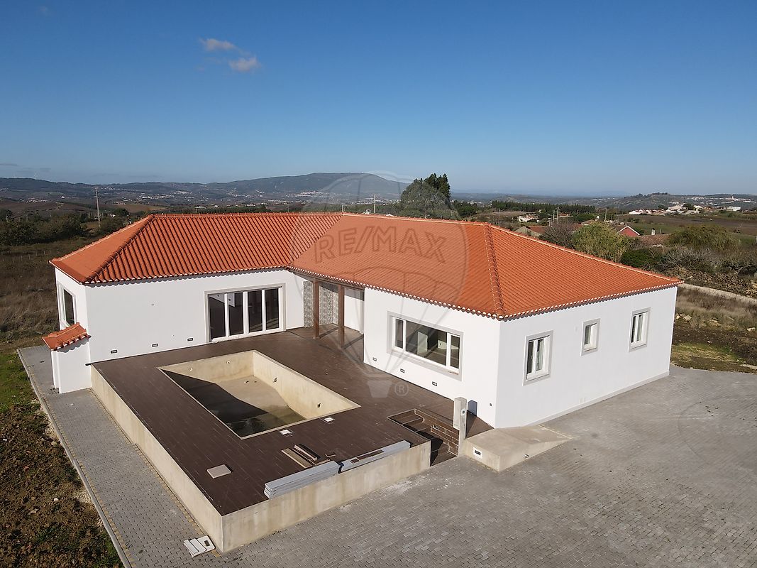 Moradia T3 à venda em Alenquer