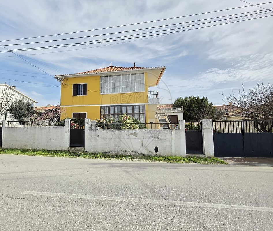 Moradia T6 à venda em Arruda dos Vinhos