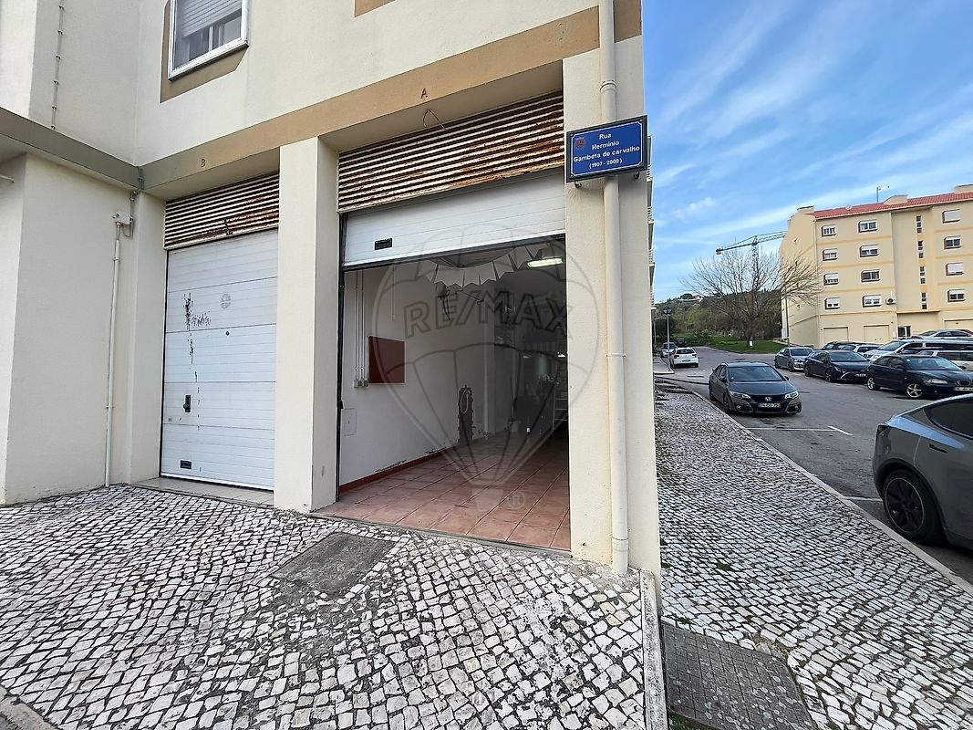 Garagem - Alhandra, São João dos Montes e Calhandriz, Vila Franca de Xira, Lisboa
