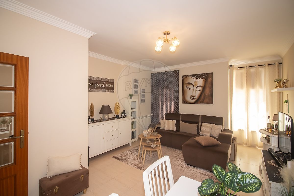 Apartamento T2 à venda em Alenquer