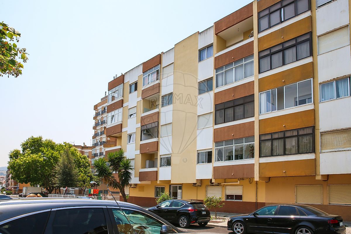 Apartamento T3 à venda em Arruda dos Vinhos