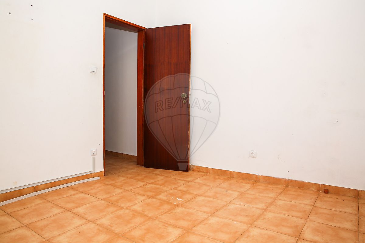 Moradia T2 à venda em São Quintino, Sobral de Monte Agraço — foto 10